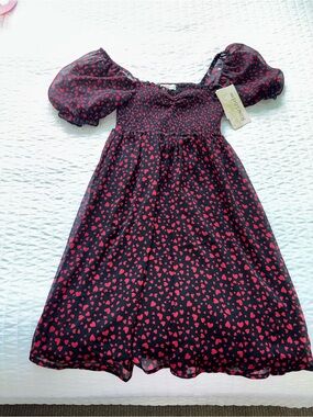 Rewind Black Puff-Sleeve Dress with Red Heart Print